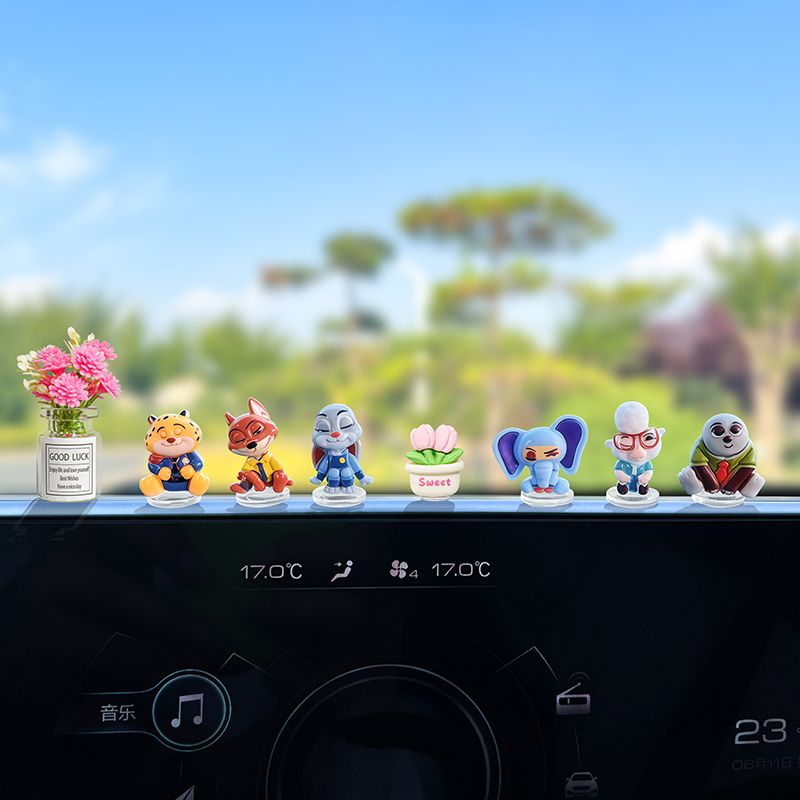Zootopia cartoon car ornament  - Tablet Accessory 리뷰 및 가격